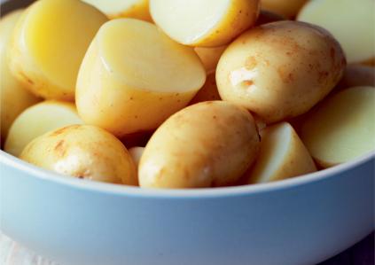 bulvės su lupenomis